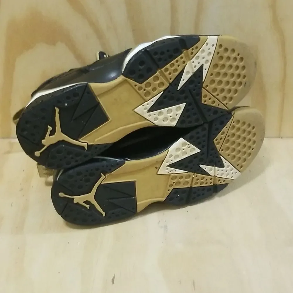 Air Jordan 7 Retro “GMP Golden Moments Pack” (2012) Mens size 8 1/2